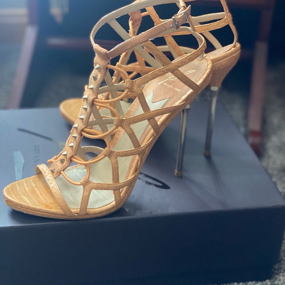 B Brian Atwood W B Snake Skin & Suede W/Studs & Metal Heels Platforms - Picture 12 of 14